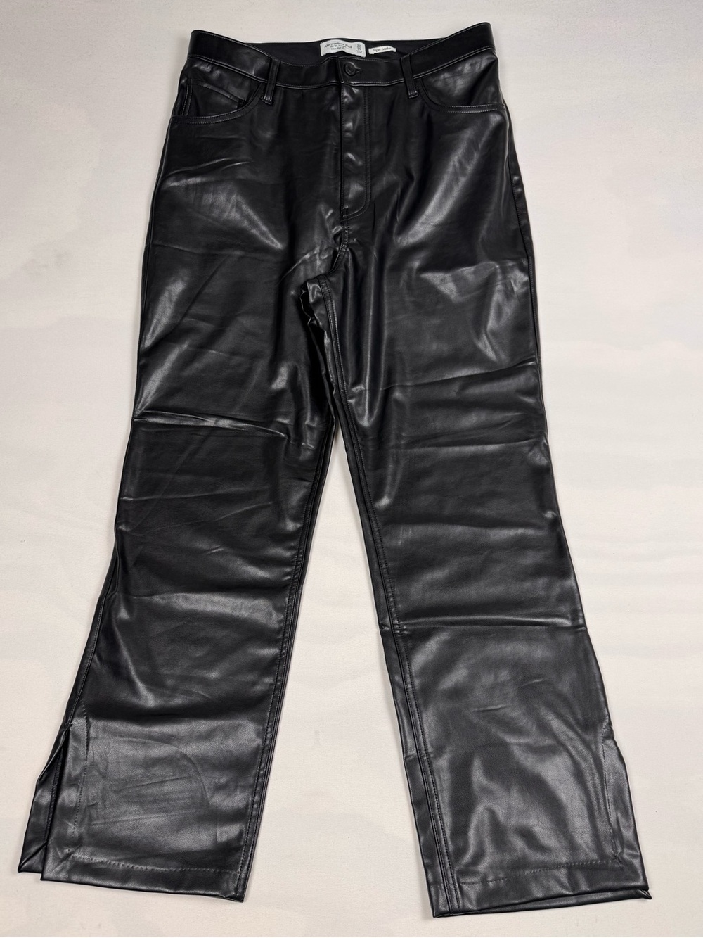 Abercrombie & Fitch The 90’s Straight Ultra Hi Rise Vegan Leather Jeans Black 32